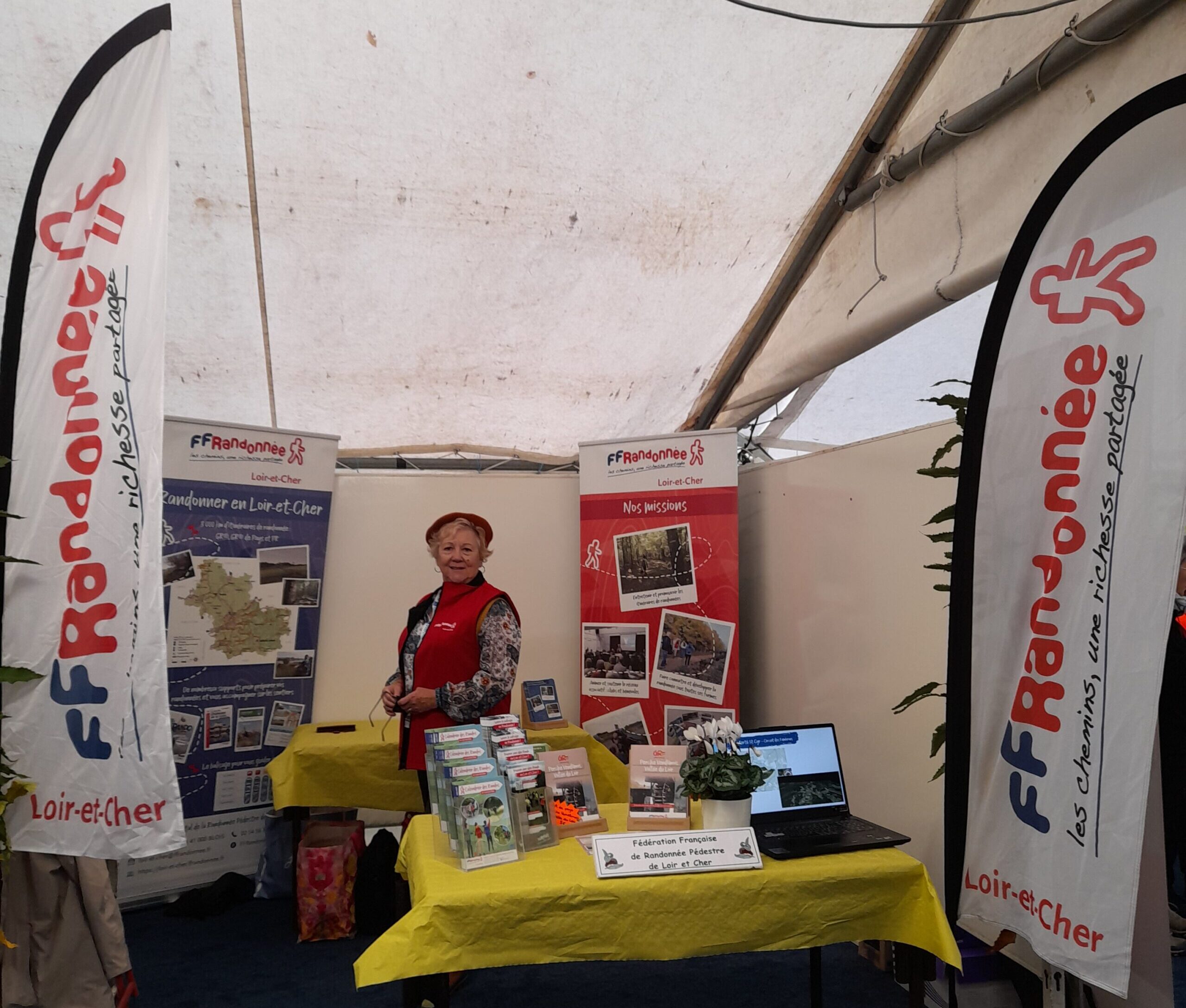 Stand salon de la rando d'Éguzon 1 et 2 novembre 2025